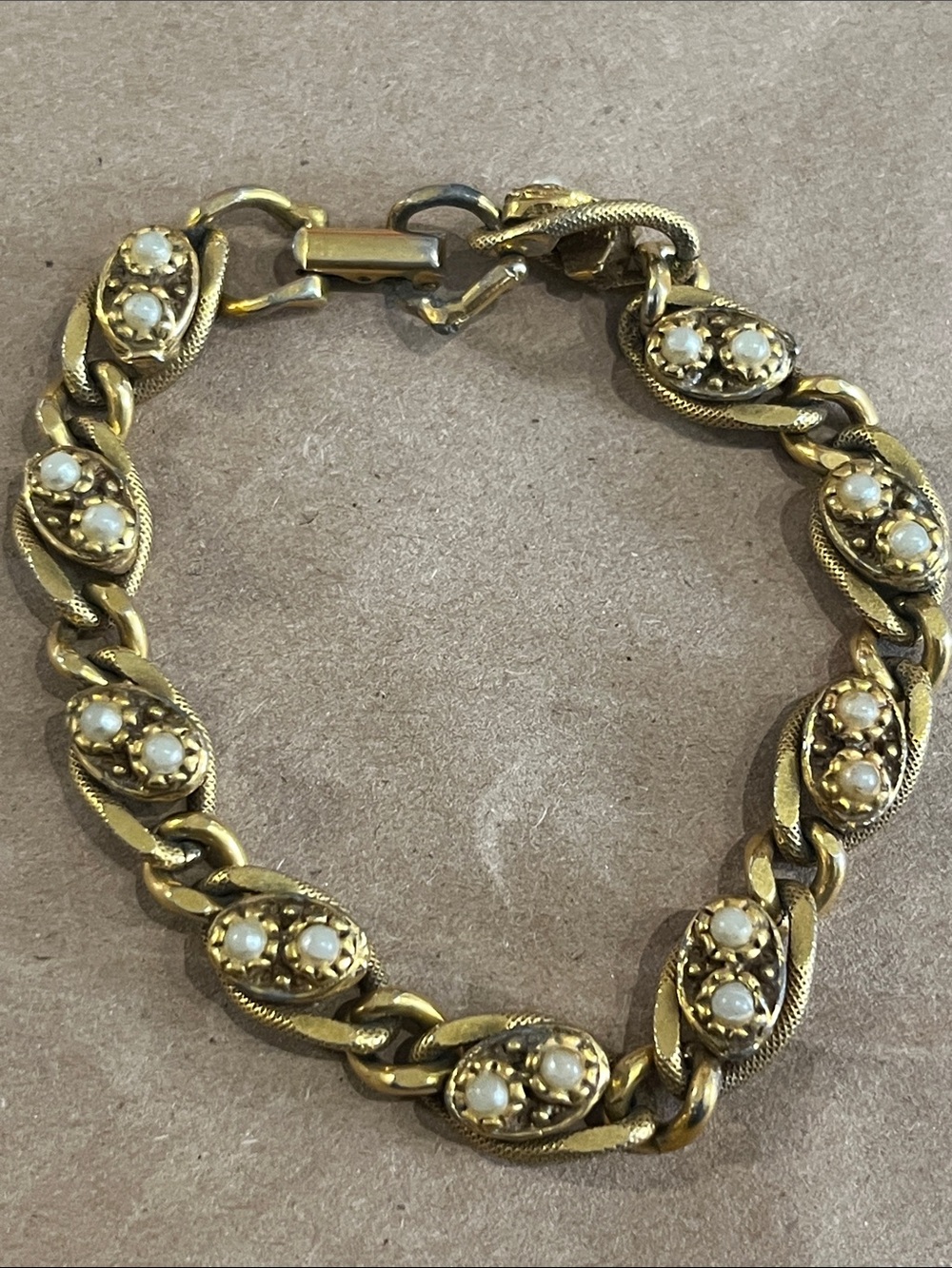 Vintage GOLDETTE nyc marked bracelet with pearls